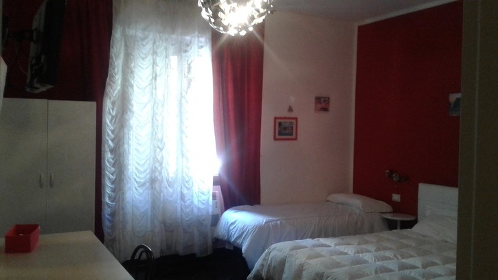 ALGHERO AFFITTO CAMERE CON BAGNO PRIVATO A TURISTI ALGHERO AFFITTO CAMERE CON BAGNO PRIVATO A TURISTI