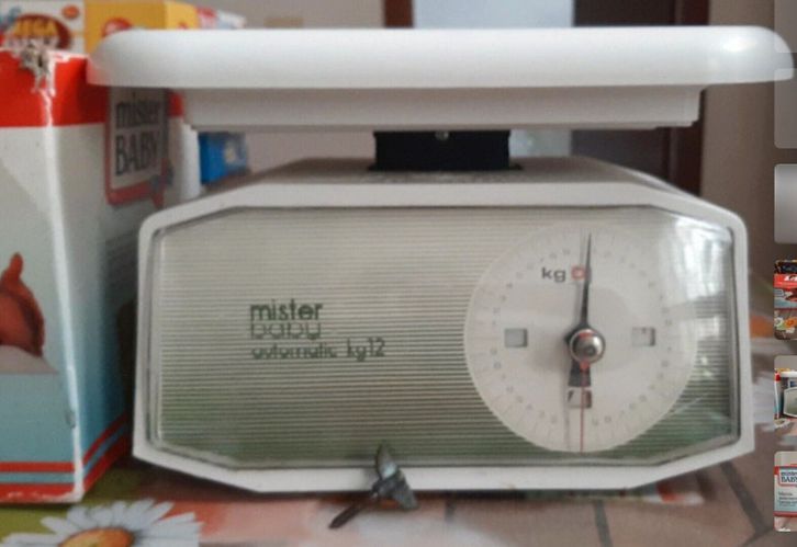 BILANCIA PESA NEONATI MISTER BABAY DAI 0-12 MESI.
