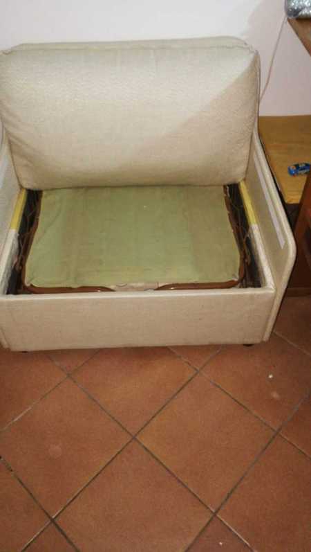 Poltrona con letto pieghevole Poltrona con letto pieghevole