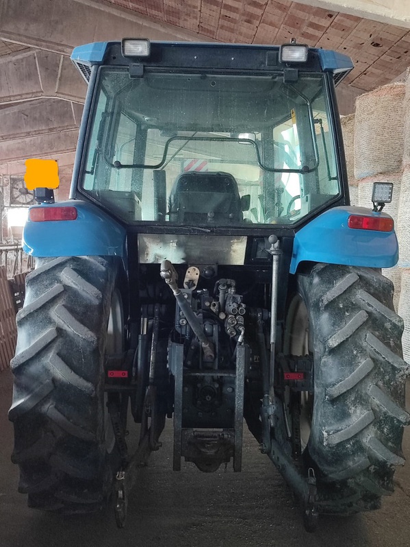 TRATTORE NEW HOLLAND 7840 -100 HP Veicoli 3