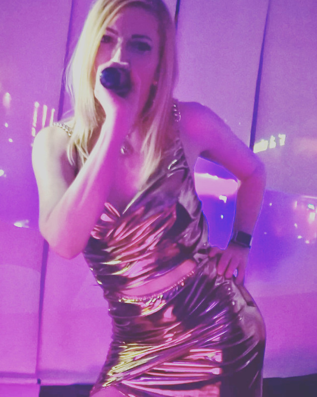 cantante donna 3 cantante donna Musica 3