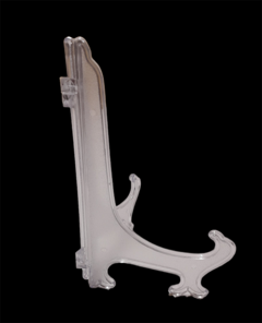 Ti Presento un cavalletto multifunzione in resina resistente trasparente, un accessorio versatile e