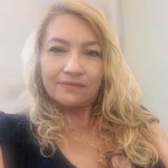 italiana automunita cerco lavoro part time come commessa, cassiera, segreteria, portineria, seria, 